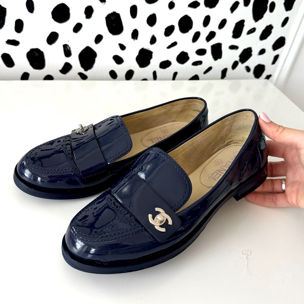 Authentic Chanel Loafers Navy Patent Leather Enamel Turn lock CoCo Mark